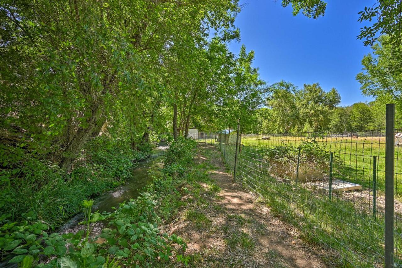 The Farm On Oak Creek Peaceful Cornville Rental! Exterior photo